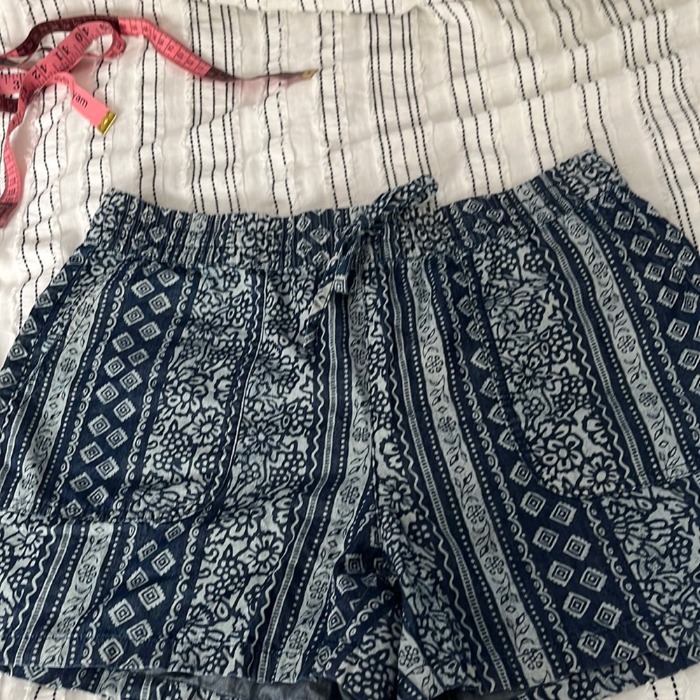 Blue print shorts
